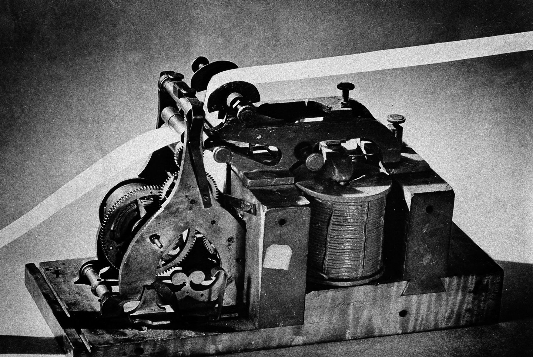 1844: Telegraph